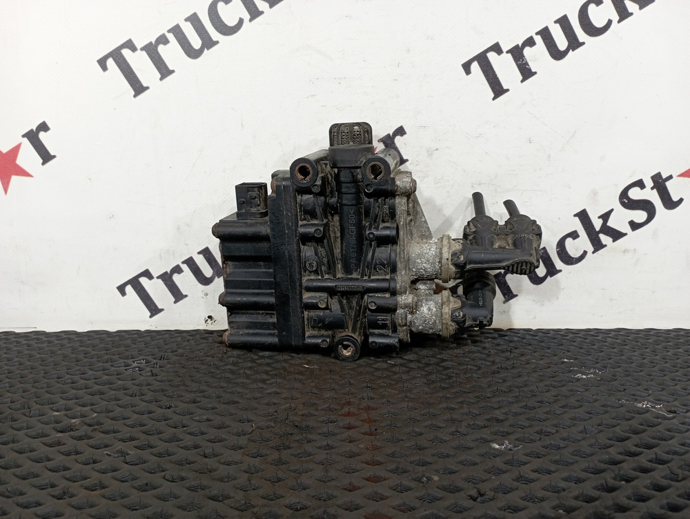 Кран уровня пола главный