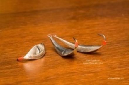 Блесна Зимняя WINTERLURES Серп 40мм впайка