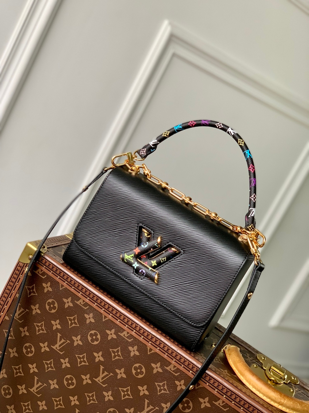 Louis Vuitton Twist MM Slim
