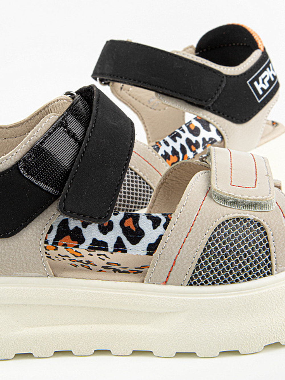 Сандалии летние