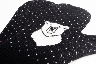 Вязаные варежки "Белый мишка"