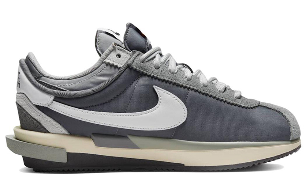 Sacai x Nike Cortez trend retro lightweight anti-fur nylon wear-resistant shock-absorbing low-cut casual running shoes for men and women the same gray and white