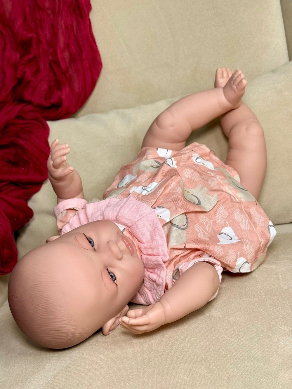 Кукла Berbesa мягконабивная 50см SARA (5221S)