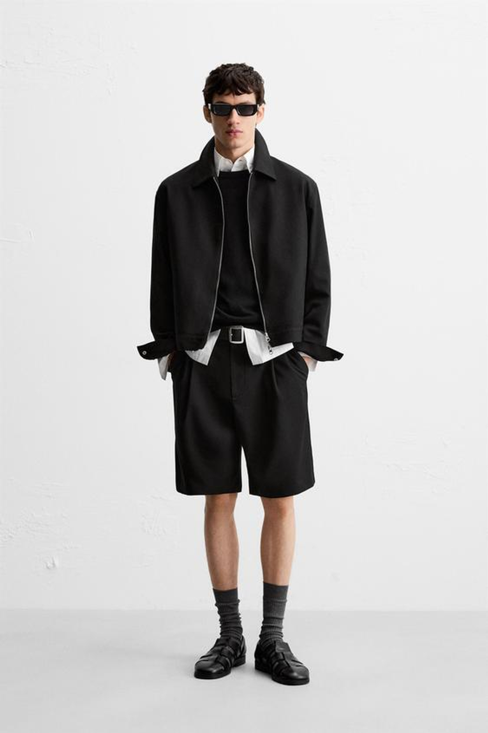 ZARA ШОРТЫ-БЕРМУДЫ RELAXED FIT СО СКЛАДКАМИ, ЧЕРНЫЙ