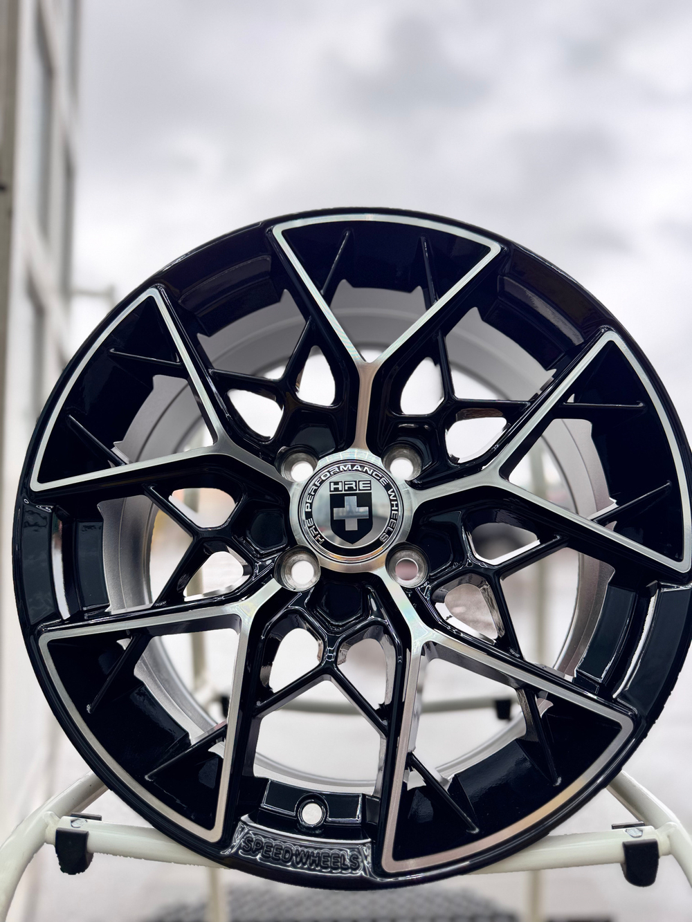 Диск Литой HRE Style FF10 7.0 х R15 4x100 ET35 BMF