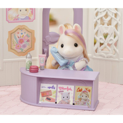 Набором Sylvanian Families Игровая площадка Салон красоты Пони