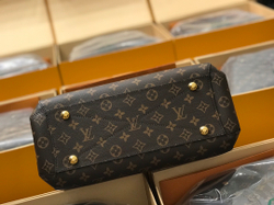 Louis Vuitton Montaigne MM