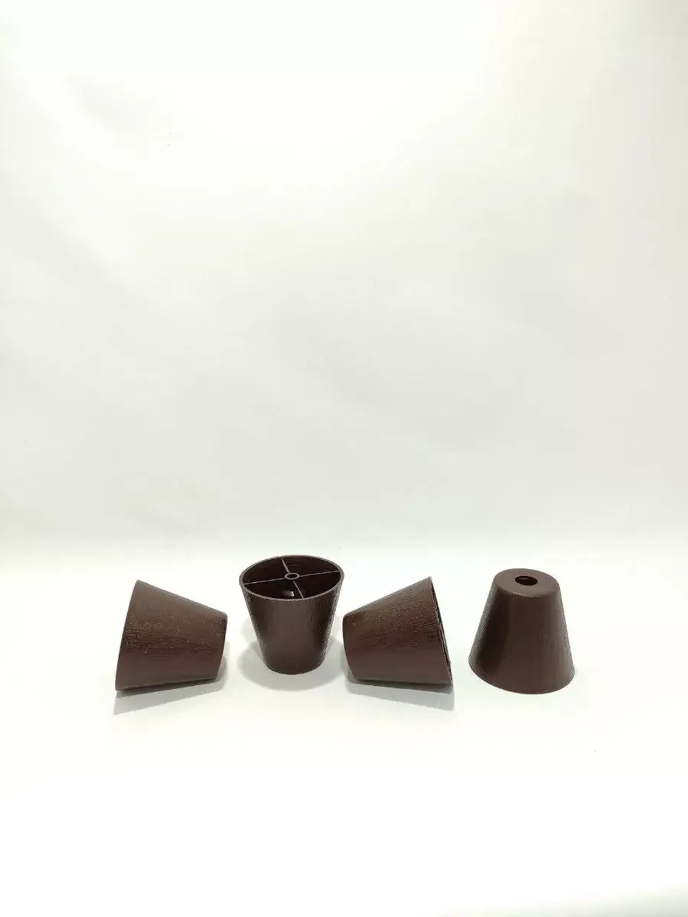 Мебельные ножки пластиковые для дивана шкафа и тумбочки