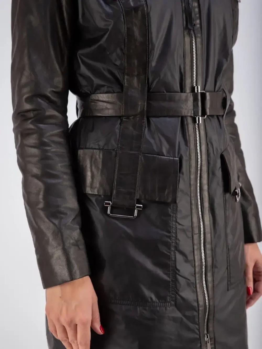 Пальто из натуральной кожи и ткани