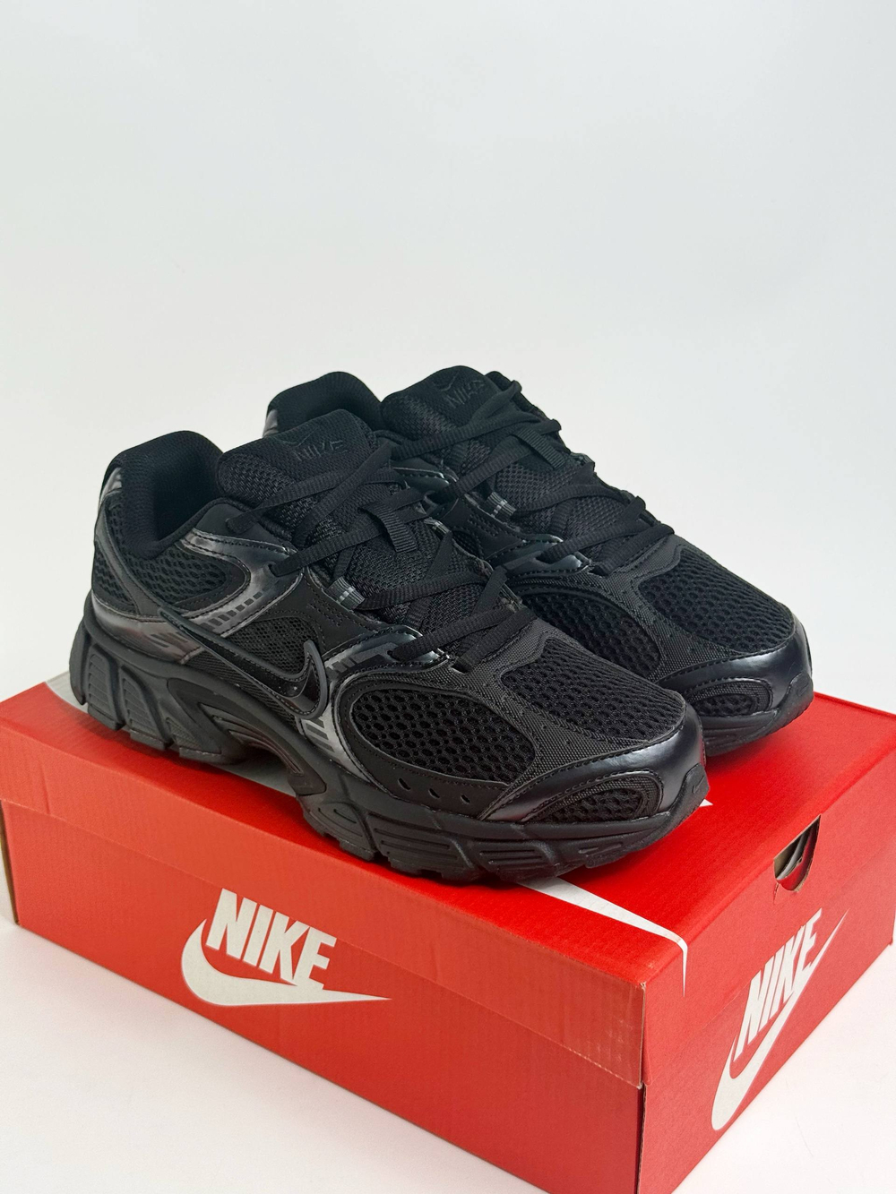 Кроссовки Nike V5 RNR #B301 (черн.)