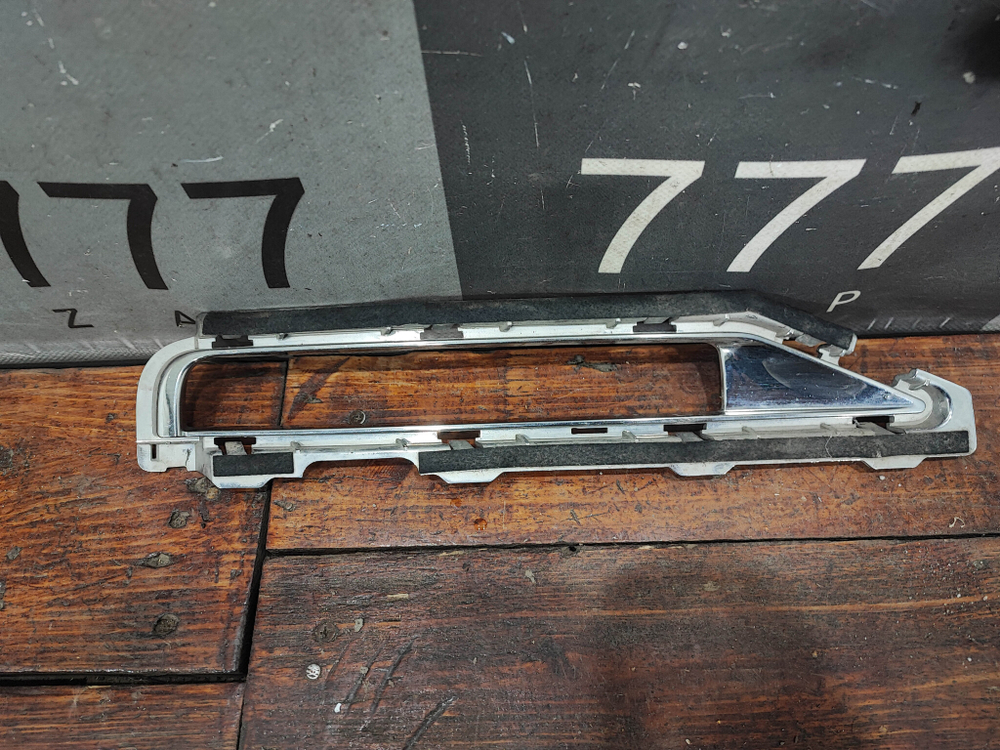 Накладка ПТФ передняя правая Tank 500 21-нв Б/У Оригинал 2803158XKV3AA