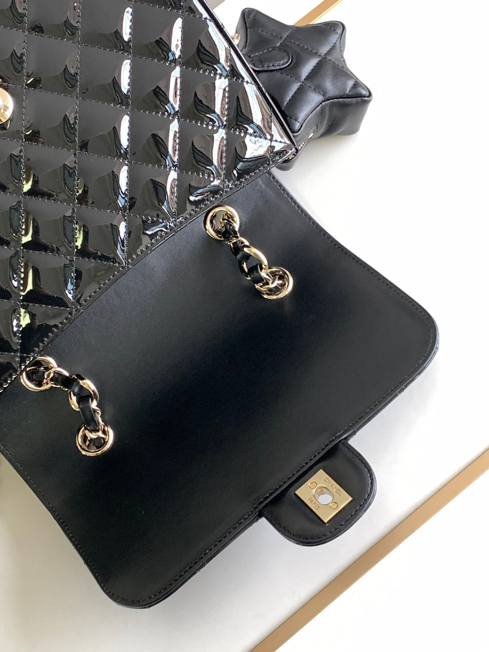 Chanel Bag 22 cm