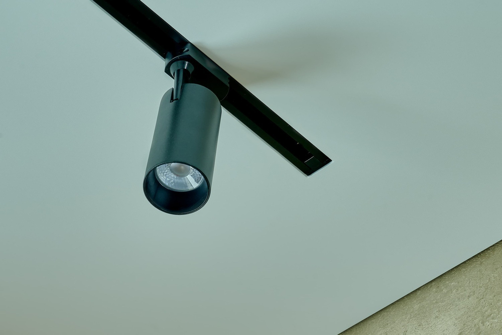 DK6040-BK Трековый светильник IP 20, 24 Вт, LED 4000, черный, алюминий