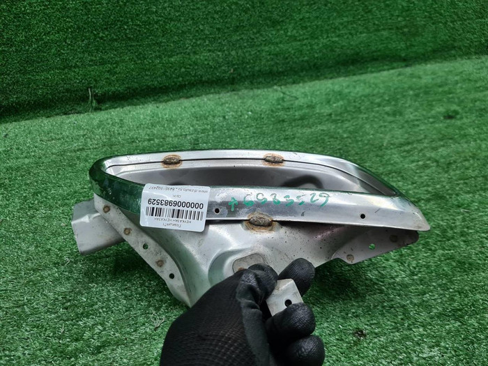 Насадка глушителя правая Hongqi H5 2 (2022-н.в.)