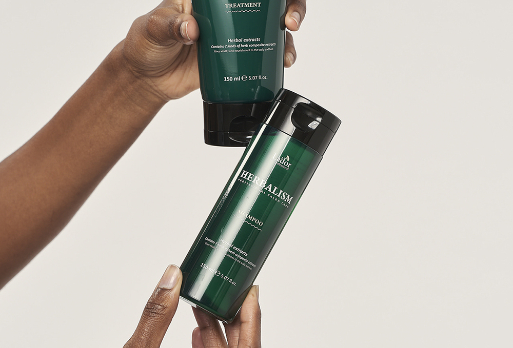 Lador Слабокислотный травяной шампунь с аминокислотами Lador Herbalism Shampoo (150 мл)