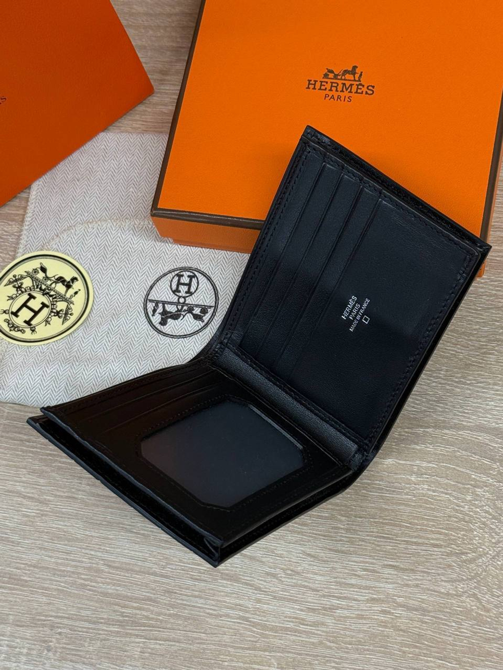 Кошелек Hermes из кожи крокодила