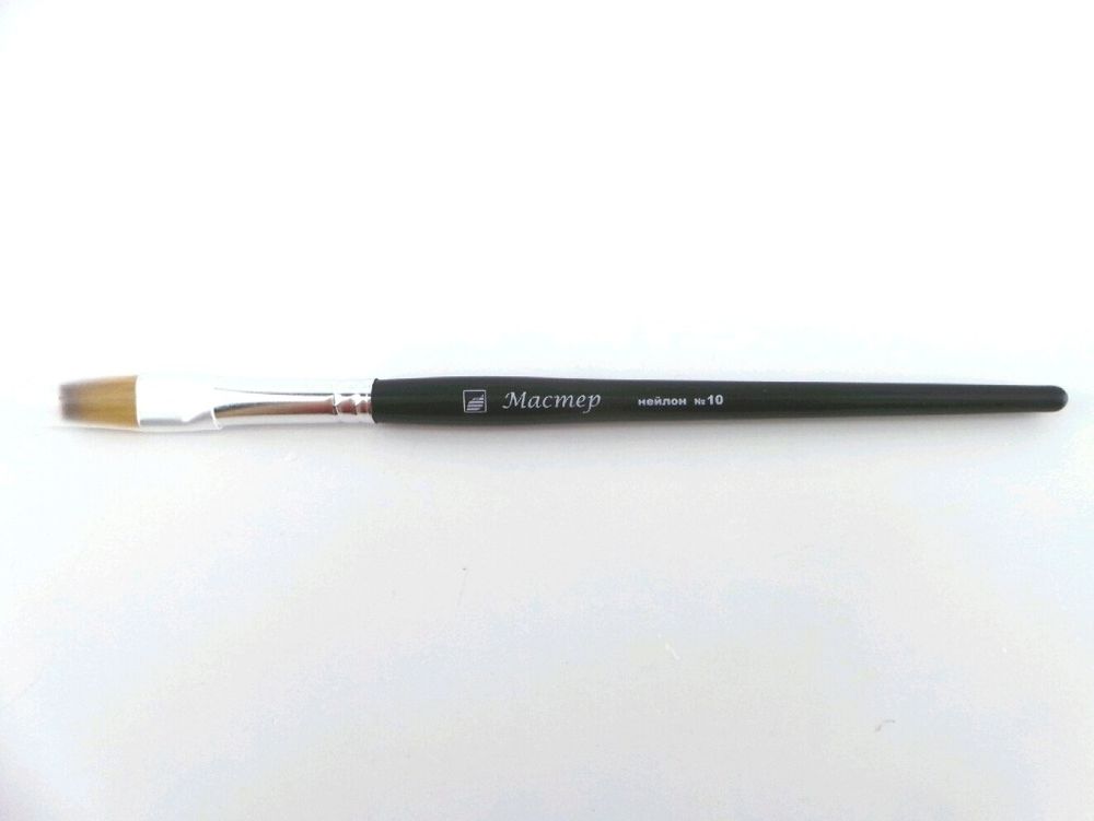 Кисть СИНТЕТИКА №10 плоская короткая ручка Мастер (602734)