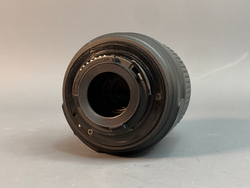 Nikon D3000 Kit 18-55mm 15.600 кадров