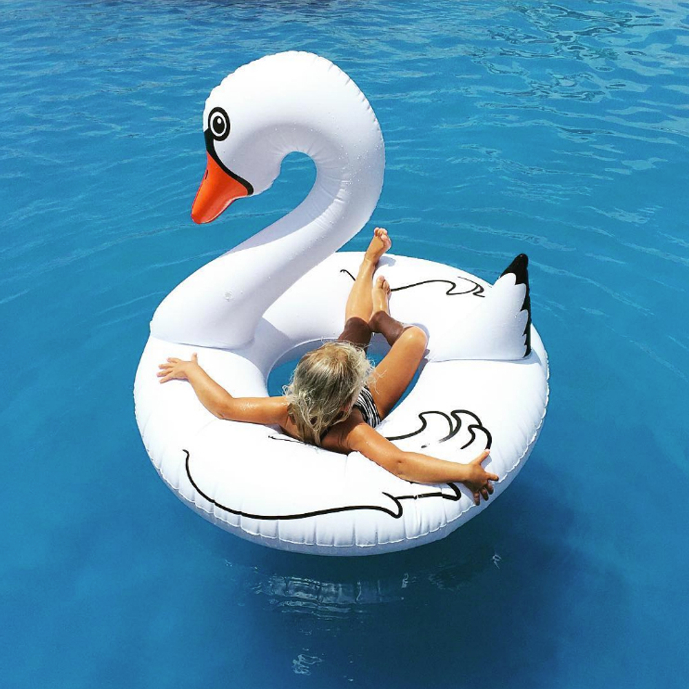 Круг надувной white swan