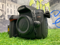 Nikon D90 9.300 кадров