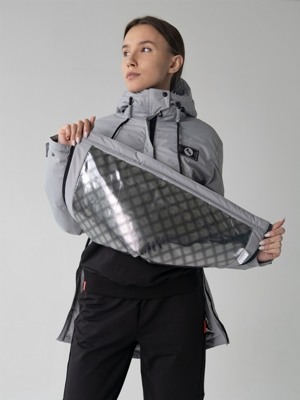 Анорак зимний женский мембрана Город Горький серый