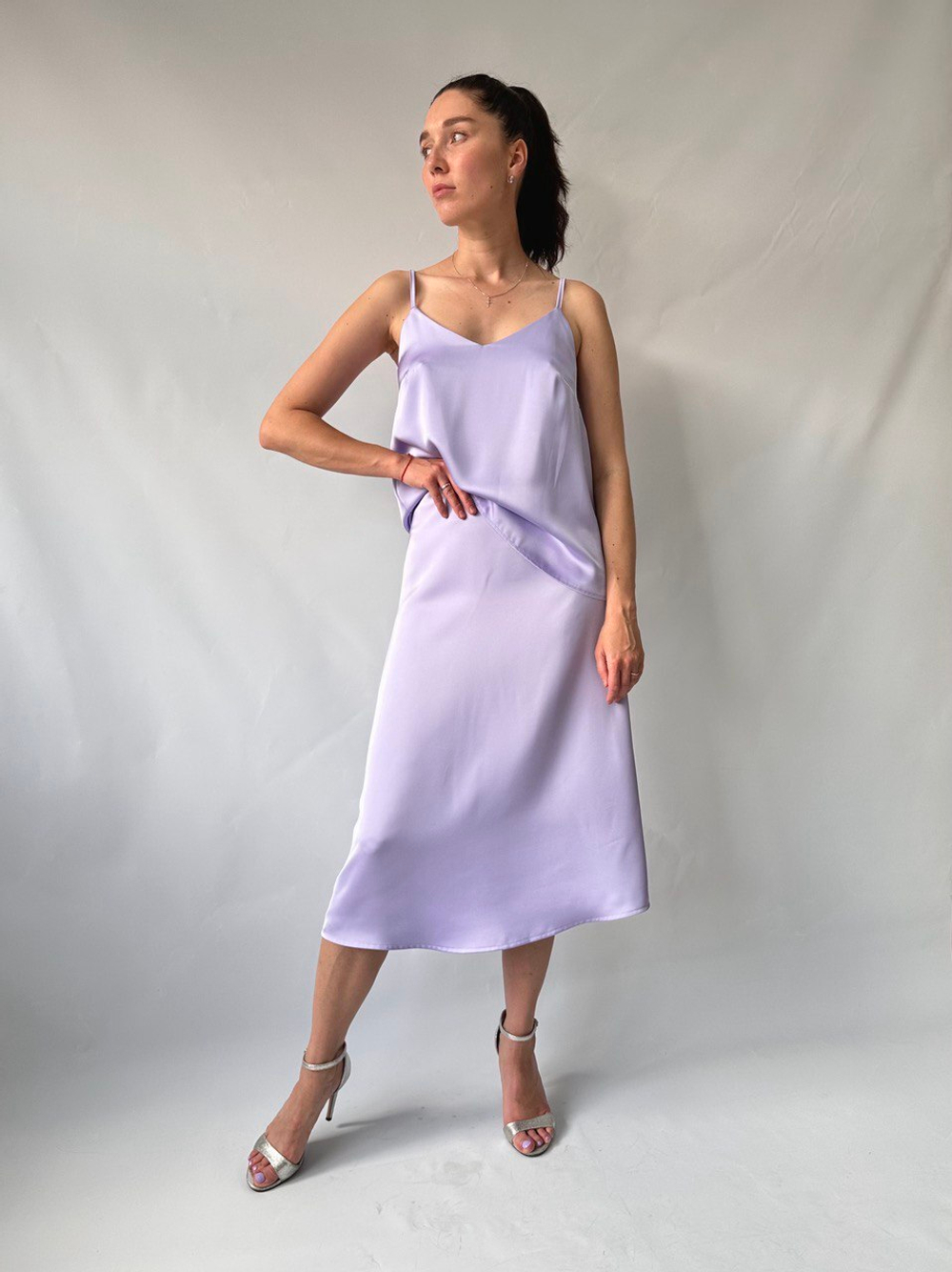 Топ на бретелях