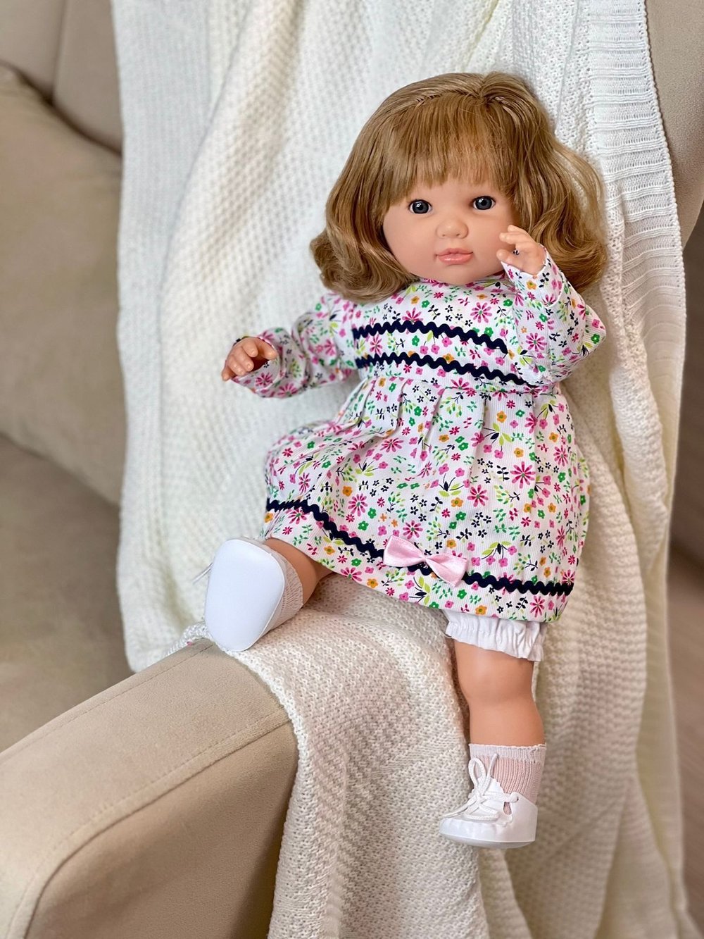 Кукла Berbesa мягконабивная 42см SANDRA в пакете (4420K)