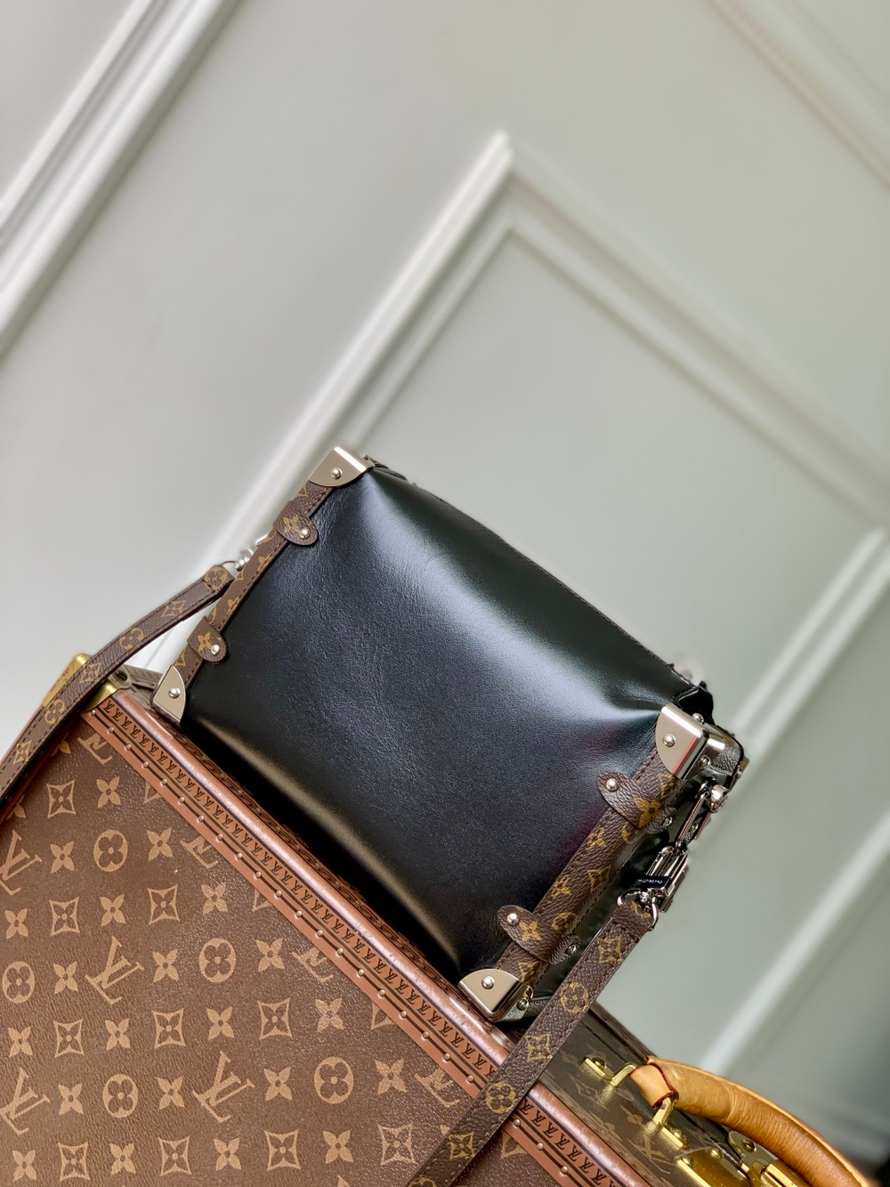 Louis Vuitton Side Trunk Vibe MM