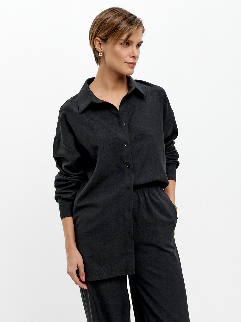 Черная рубашка Микадо