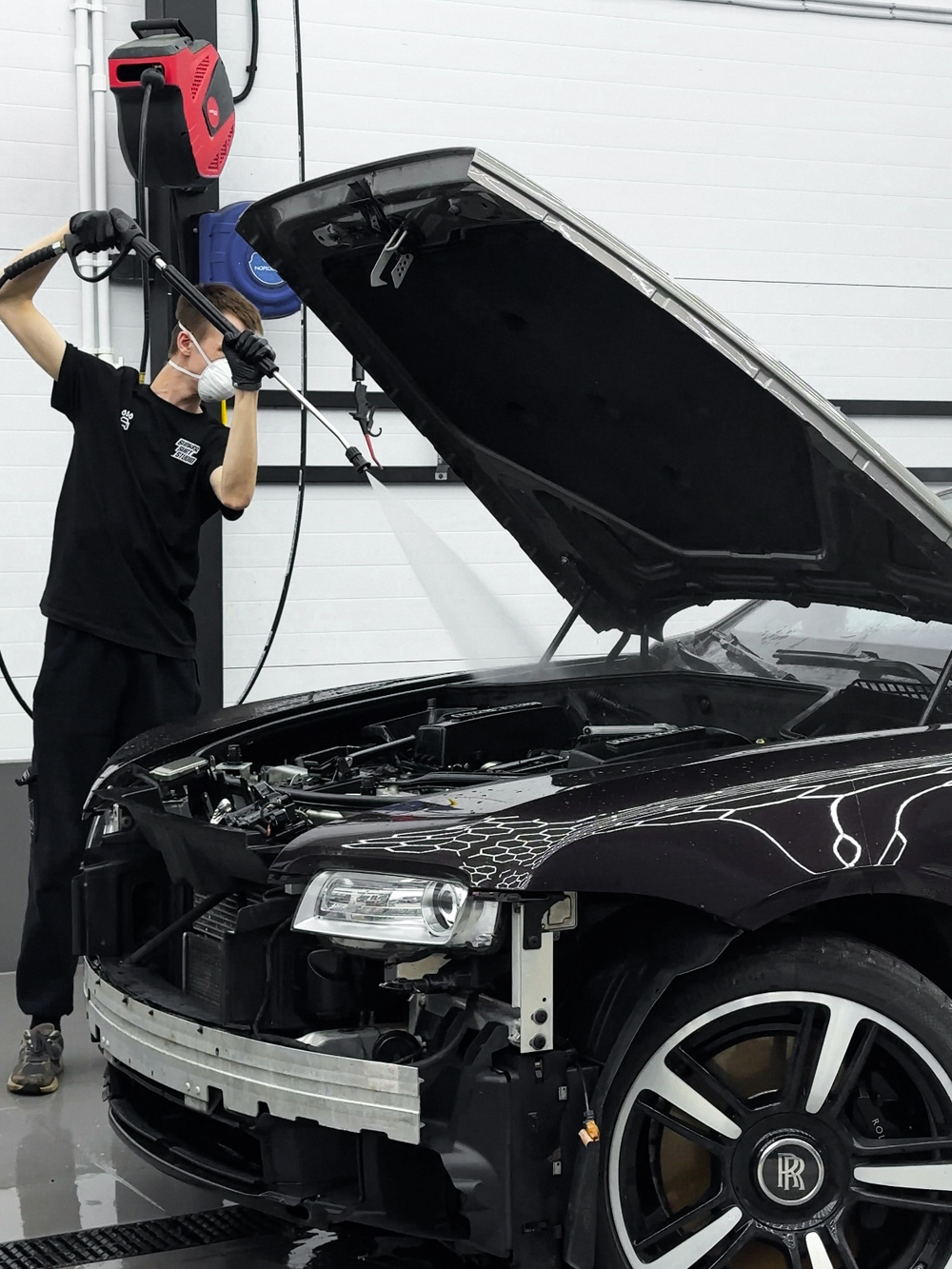 Диэлектрическая мойка двигателя