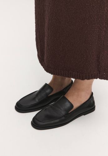 Лоферы // Taya // Black