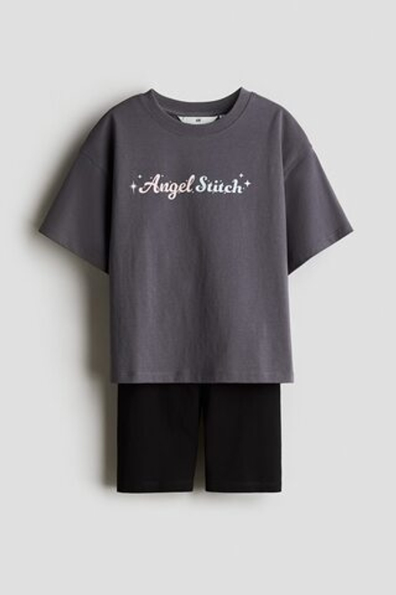 H&M Комплект из футболки и шорт с принтом, темно-серый