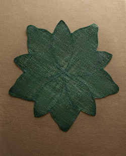 ZARA HOME НОВОГОДНЯЯ САЛФЕТКА ИЗ РАМИ «ПУАНСЕТТИЯ», ЗЕЛЕНЫЙ