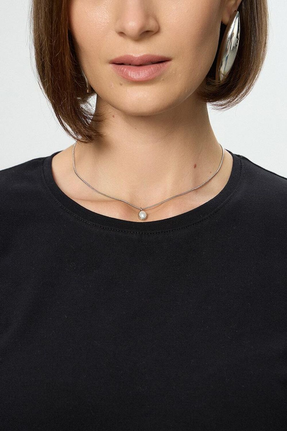 Футболка приталенная черная