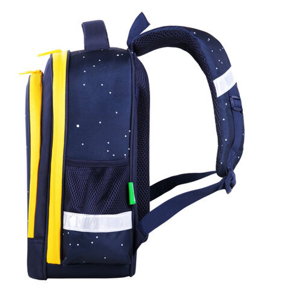 Ранец BRAUBERG KIDS STANDARD, 2 отделения, "Spaceman", СВЕТЯЩИЙСЯ, 36х28х14 см, 271384