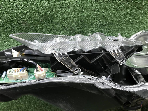 Битая Фара левая Toyota Camry XV50 (17-18) LED