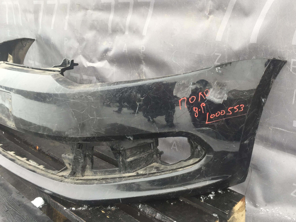 Бампер передний Volkswagen Polo 5 Sedan 10-15 Б/У Оригинал 6RU807221