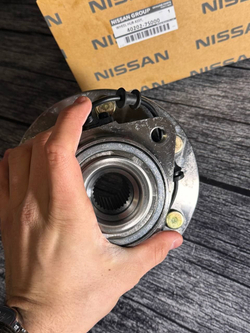 Ступица в сборе NISSAN 402027S000