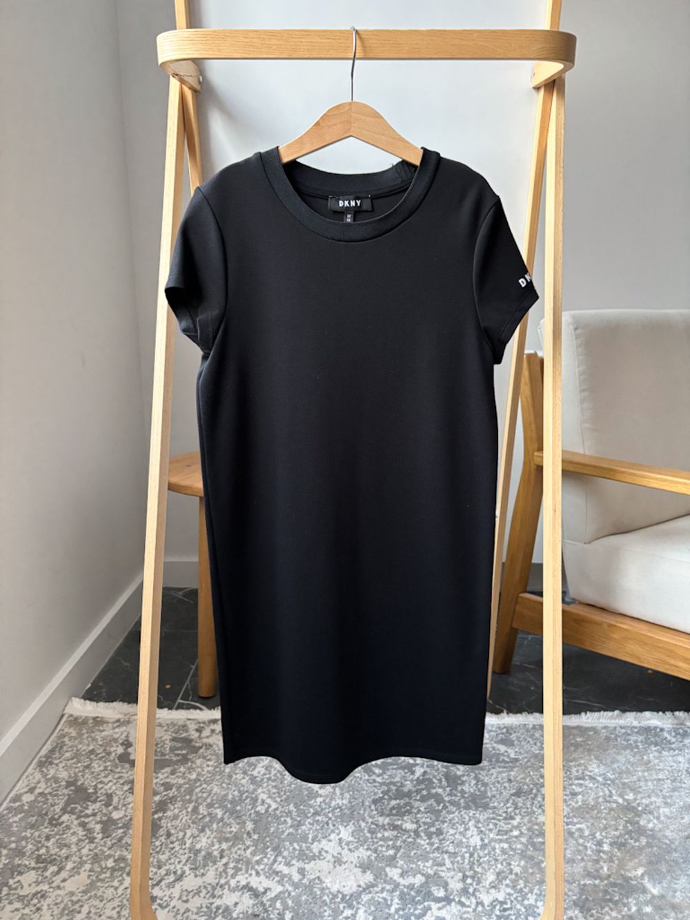 Новое платье DKNY, 152