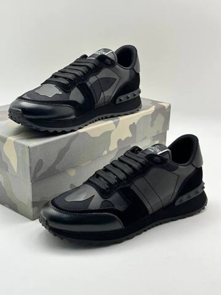 Кроссовки Valentino