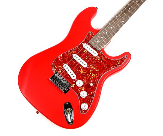 Комплект Fabio ST100 MATT RD (электрогитара S/S/S, комбоус. MG-10, тюнер, чехол, ремень, струны)