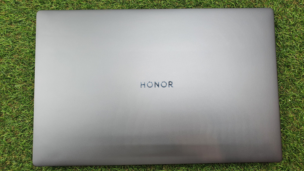 Ультрабук Honor MagicBook 16 1920x1080, Ryzen 5 5600H 3.3 ГГц, 16 ГБ, SSD512 ГБ, 5301ABCM