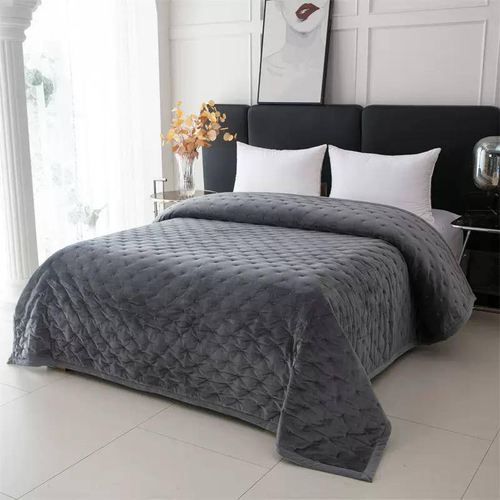 Велюровое покрывало с наволочками (2 шт.)