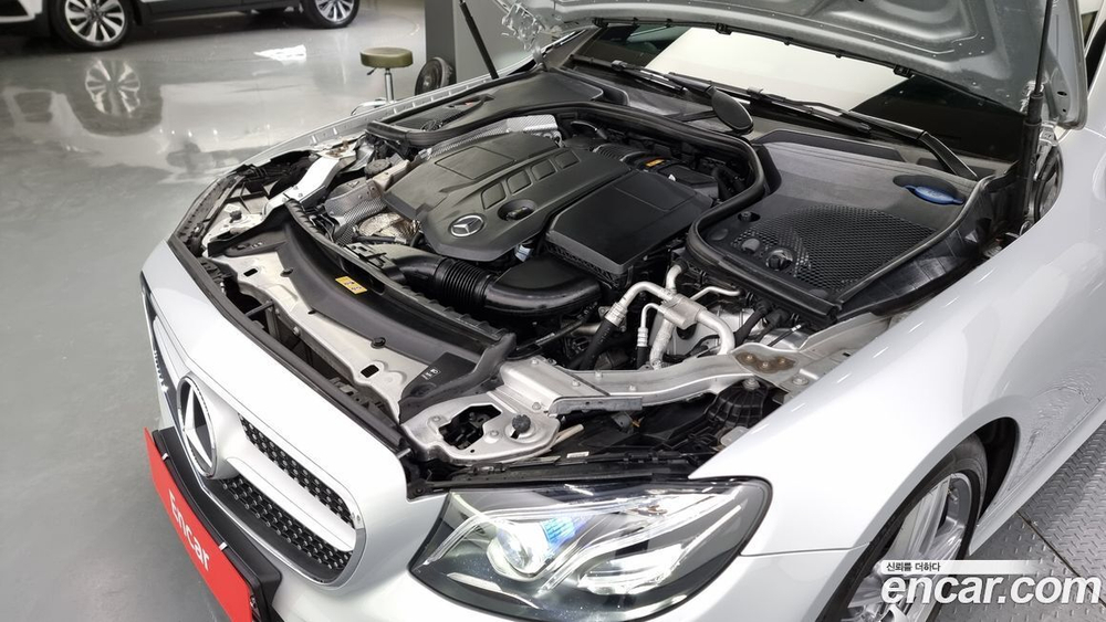 Mercedes-Benz E-Class W213 E220d Cabriolet (10.2019)