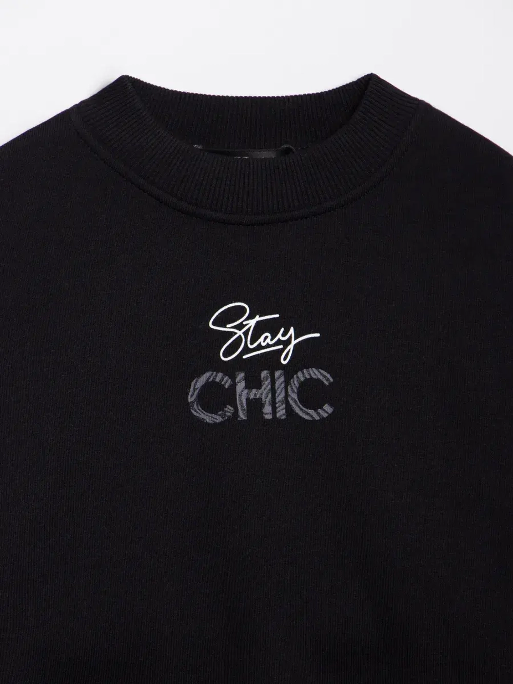 Спортивный костюм для девочки в школу