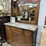 Старинный комод с зеркалом