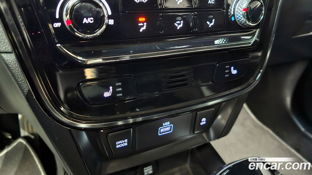 KG Mobility (Ssangyong) Very New Tivoli Бензин 1.5 2WD (06.2020)