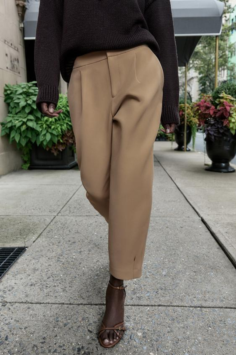 ZARA БРЮКИ CARROT С ЗАЩИПАМИ, РЫЖЕВАТО-КОРИЧНЕВЫЙ