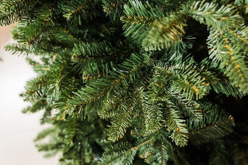 Искусственная ель «Барокко» (Литая+пвх) 210 см / 2.1 м