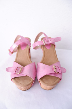 Босоножки оригинальные 38 размер